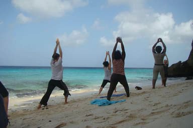 4 Retret Yoga & Meditasi Hari di Curaçao yang indah