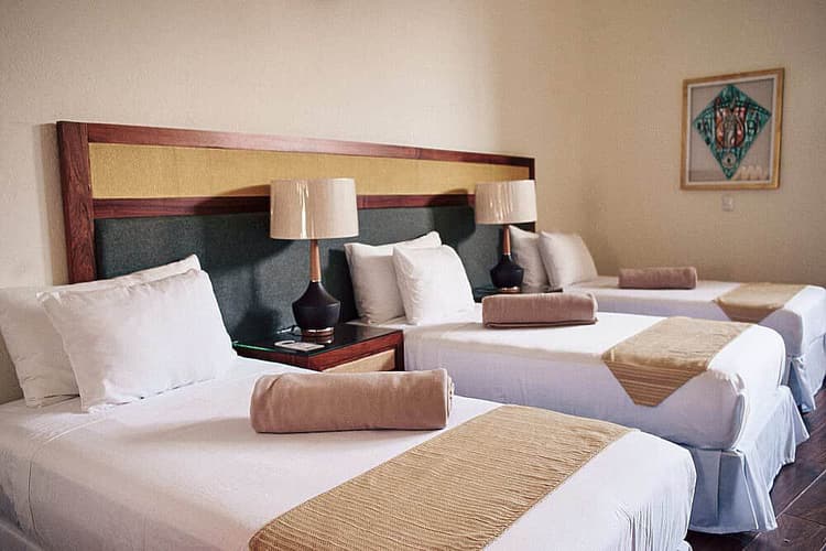 Deluxe Suite - Triple
