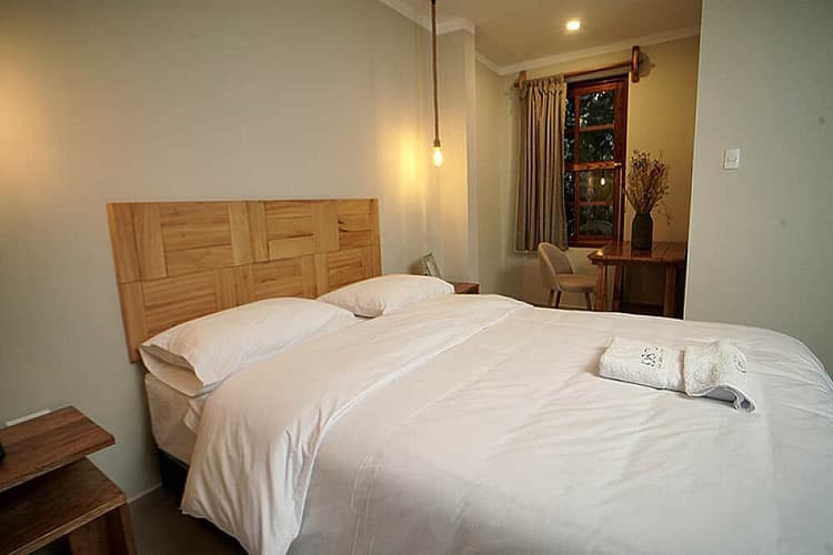 2 People - King Bed in a Private Room