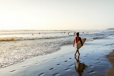 6 Day Personal Yoga and Surf Package in Olon, Ecuador