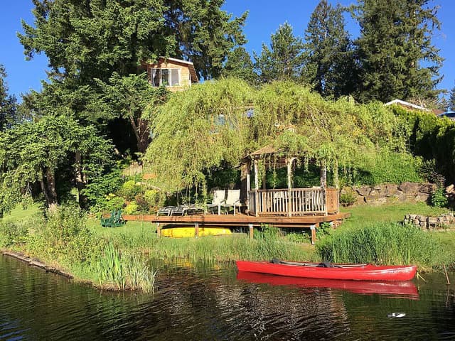 3 Day Cottage Lake B&B Spiritual Retreat in Woodinville, USA