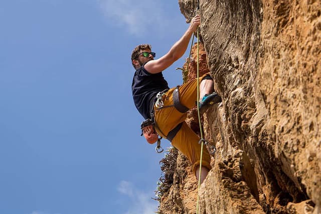 8 Day Yoga & Outdoor Adventure Retreat in Algarve, Portugal
