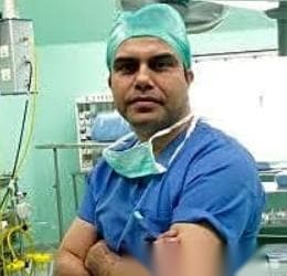 Dr. Vineet Arya, [object Object]