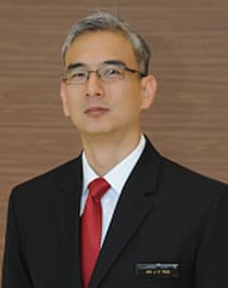 Доктор Тео Джин Яо, null